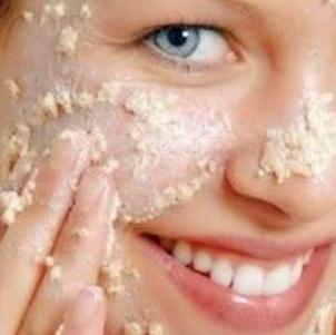 Уход за лицом: коллагеновая маска