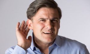 Несвоевременное лечение отита среднего уха может привести к глухоте