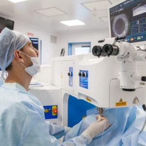 Первая помощь при ожогах роговицы глаза, признаки и лечение повреждения
