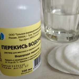 Лучшие домашние маски от веснушек на лице