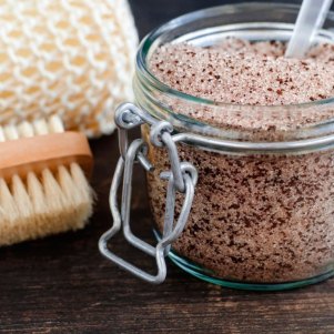 Скрабы от целлюлита с морской солью