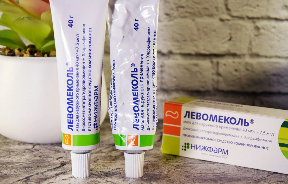 Левомеколь